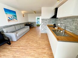 Sea View Bungalow with Communal Pool