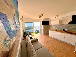 Sea View Bungalow with Communal Pool