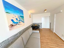 Sea View Bungalow with Communal Pool