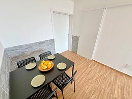 Sea View Bungalow with Communal Pool