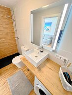 Sea View Bungalow with Communal Pool