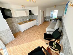 Sea View Bungalow with Communal Pool