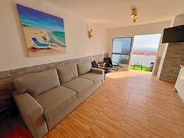 Sea View Bungalow with Communal Pool