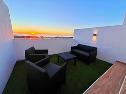 Sea View Bungalow with Communal Pool