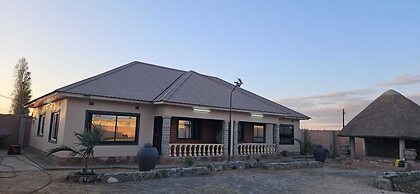 Seven Palms Executive Lodge