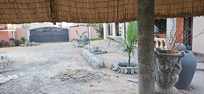 Seven Palms Executive Lodge