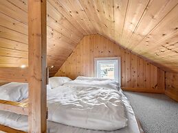 6 Person Holiday Park Home in Hesselager