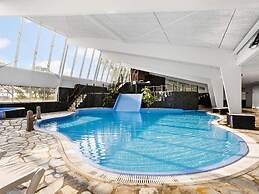 6 Person Holiday Park Home in Hesselager