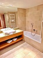 Whirlpool Suite Amadeus for an Unforgettable Holiday