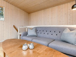 Well-maintained Holiday Home in Faborg