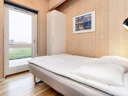 Well-maintained Holiday Home in Faborg