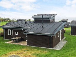 Well-maintained Holiday Home in Faborg