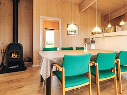 Well-maintained Holiday Home in Faborg