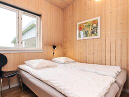 Well-maintained Holiday Home in Faborg