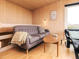 Well-maintained Holiday Home in Faborg