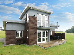 Well-maintained Holiday Home in Faborg