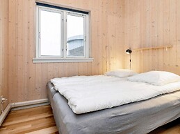 Well-maintained Holiday Home in Faborg
