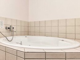 Well-maintained Holiday Home in Faborg