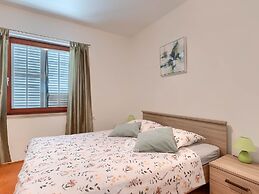 Comfortable House With Private Swimming Pool