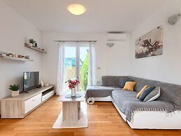 Comfortable House With Private Swimming Pool