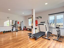 Comfortable House With Private Swimming Pool