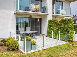 Apartment With Spacious Terrace