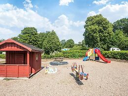 Pretty Cabin in Camping Resort