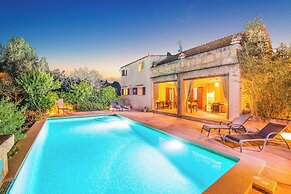 - House In