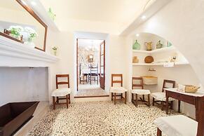 - House In