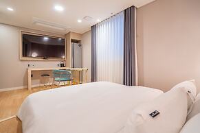 BrownDot Hotel Gimhae City Hall