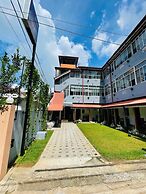 Emerald Coast Hotel Negombo