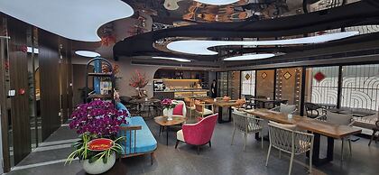 Hanoi Riverview Boutique Hotel & Apartment