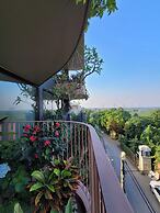 Hanoi Riverview Boutique Hotel & Apartment