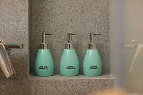 Hanoi Riverview Boutique Hotel & Apartment