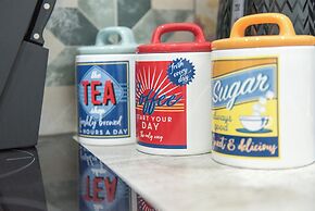 Tranquil Derby 2 Bedroom Apartment Retreat