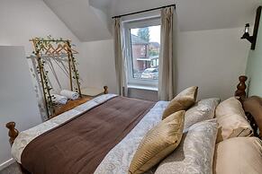 Charming Cottage,trafford Retreat, Pets Welcome