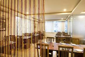 Hotel Rainbow International Airport Road