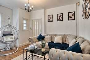 Home Near City Centre, Pets Welcome, Parking