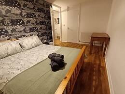 Charming Sheffield Serenity