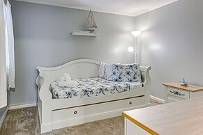 Balcony + Pool: North Myrtle Beach Condo Near Golf