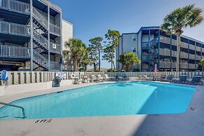 Balcony + Pool: North Myrtle Beach Condo Near Golf