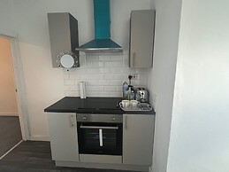 Oak Tree Lane Luxury Apartment in Birmingham