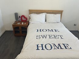 Oak Tree Lane Luxury Apartment in Birmingham