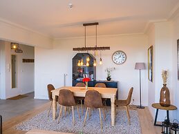 Modern Flat 2 Bedrooms With Open View