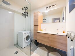 Modern Flat 2 Bedrooms With Open View