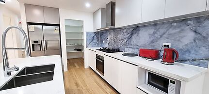 Brand new House in Sunshine West