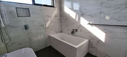 Brand new House in Sunshine West