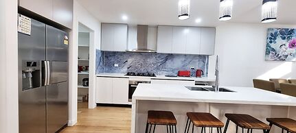 Brand new House in Sunshine West