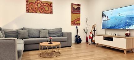 Brand new House in Sunshine West