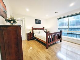 5 Bedrooms Spacious Home